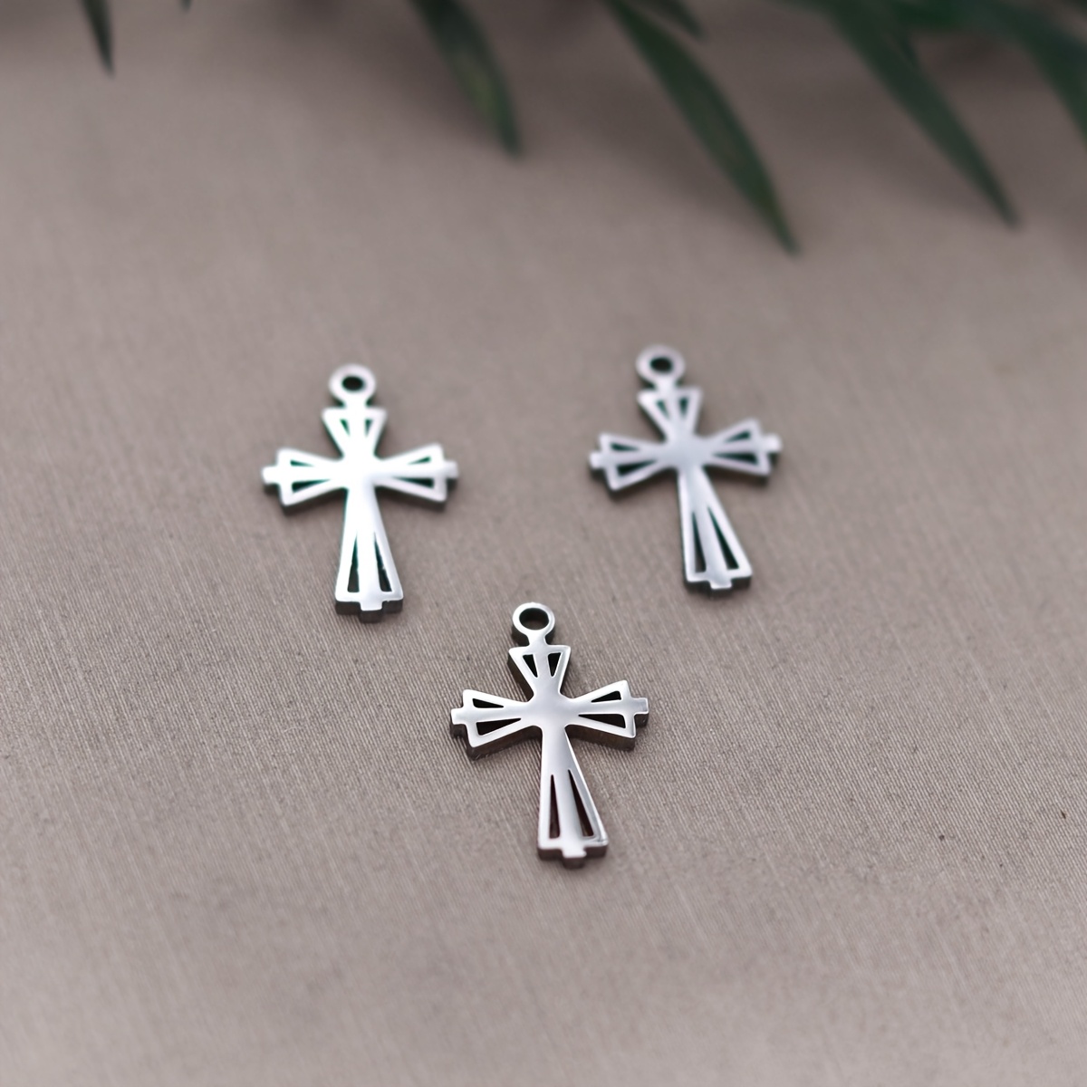 3pcs Stainless Steel Cross Charms for Necklace and Bracelet Making